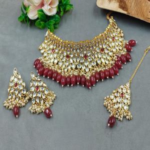 Collier choker en moissanite de haute qualité avec un aspect perlé, style Kundan, avec boucles d'oreilles et tikka assortis pour femmes, pour les occasions de mariage - Product Image 1