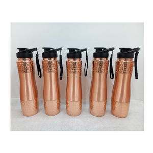 Botella de Cobre Ecológica Ayurvédica Premium para una Hidratación Saludable, Apta para Agua Hirviendo, Unisex, en Caja de Regalo - Product Image 1