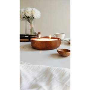 Bougie parfumée de luxe personnalisée en gros dans un bol en bois triangulaire |   Pot à bougie en bois avec cire de soja |   Bol d'aromathérapie décoratif - Product Image 6