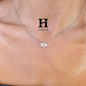 Collier pendentif en diamant de laboratoire taille ovale de luxe en or 14 carats pour femmes - Product Image 4