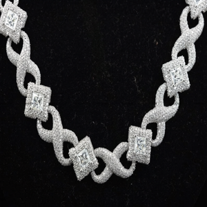 Cadena Infinity Link con Diamante Moissanite Corte Princesa VVS, Plata de Ley 925 con Baño de Rodio, Cadena Unisex para Fiestas - Product Image 3