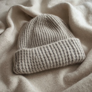 Gorro de Invierno de Punto Premium de Lujo con Personalización OEM ODM - Product Image 1