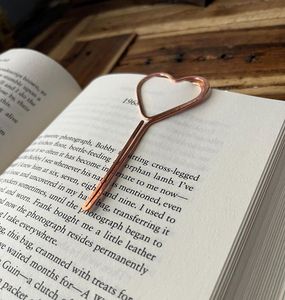Marcapáginas de cobre único para colecciones de lectura con hermosas ilustraciones hechas a mano y durabilidad a prueba de la desgaste. - Product Image 6