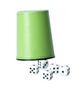 Fabricación de un juego de dados de cuero personalizado con tapa, vaso agitador de cuero verde para dados. - Product Image 3
