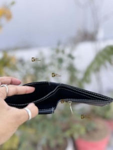 กระเป๋าสตางค์หนังแท้คุณภาพสูง ป้องกัน RFID สำหรับใส่บัตรเครดิต บัตรประชาชน บัตรธุรกิจ แบบพับสองตอน ดีไซน์บางเฉียบ สำหรับผู้ชาย - Product Image 6