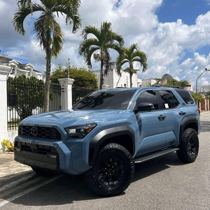 โตโยต้า 4Runner ปี 2025 มือสอง รถ SUV เครื่องยนต์เบนซิน เบาะหนัง ล้อแม็ก R17 ขับเคลื่อนล้อหน้า - Product Image 3