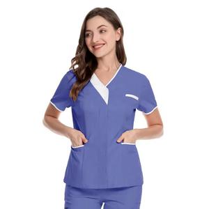 Conjunto de uniforme médico diseñado con tela transpirable, compuesto por camiseta y pantalones, para clínicas, hospitales y entornos sanitarios. - Product Image 3