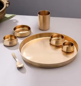 Ensemble de vaisselle vintage en laiton, vaisselle traditionnelle indienne Thali, vente en gros, assiette, bol et cuillère faits à la main pour hôtel - Product Image 2