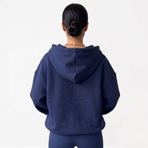 Sweat à capuche oversize personnalisé pour femme avec cordon de serrage et épaules tombantes – Vêtements de sport pour femme – Sweats d'hiver - Product Image 2