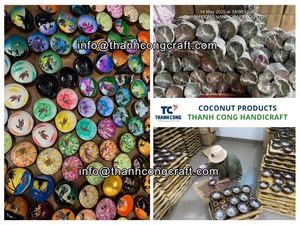 Tazón ecológico de coco de Mauricio, hecho en Vietnam, con decoración artística y acabado con laca de colores. - Product Image 6