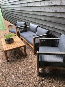 Canapé de jardin en bois d'acacia pliable, ensemble de meubles de patio sur mesure, canapé d'extérieur 4/6 places, mobilier de jardin minimaliste - Product Image 1