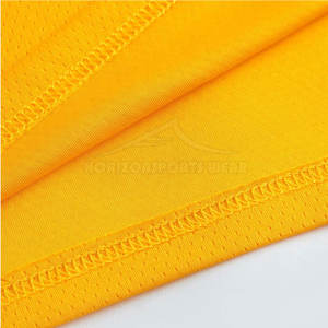 Nuevo Uniforme de Baloncesto Elegante con Colores Personalizados y Diseños Únicos, Ideal para la Identidad y el Rendimiento del Equipo - Product Image 6