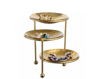 Elegante organizador de joyas de tres niveles, estante de almacenamiento compacto que ahorra espacio, estructura estable para anillos, pendientes y accesorios - Product Image 4