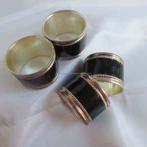 Juego de 4 servilleteros de metal en oro pulido acabado con tamaño personalizado perfecto para vajilla moderna de hotel y restaurante - Product Image 6