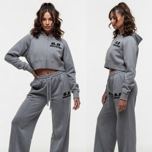 Ensemble de survêtement pour femme en molleton de coton doux, rose vif, comprenant un sweat à capuche court zippé et un pantalon large, style streetwear confortable - Product Image 3
