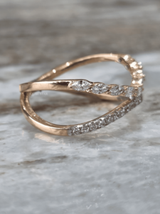 Anillo de Boda de Lujo para Mujer, Oro Rosa de 14k, Oro Sólido, Diamante Cultivado en Laboratorio, Corte Brillante Redondo de 0.40ct, Banda Cruzada con Engaste Pavé - Product Image 3