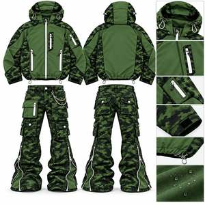 Chaqueta cortavientos con capucha y cordón ajustable en la cintura, con logotipo personalizado, estilo camuflaje vintage de los 90, con pantalones impermeables. - Product Image 2
