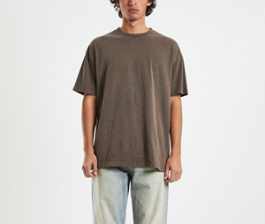 เสื้อยืดคอกลมแขนสั้นผ้าคอตตอนหนาน้ำหนักมาก พิมพ์โลโก้ได้ตามต้องการ เสื้อยืดออกกำลังกายวิ่งจ๊อกกิ้ง 220GSM สำหรับผู้ชาย - Product Image 3