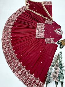 Blusa étnica de seda Lehenga Choli de alta calidad para mujer Dupatta estilo pakistaní estampado Digital moda para bodas indias - Product Image 2