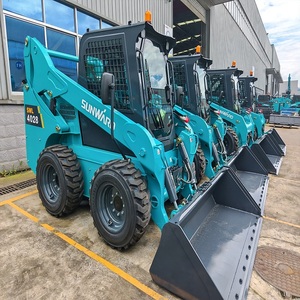 Cargadora Compacta Sunward con Potente Rendimiento Hidráulico y Diseño Compacto para Trabajos de Construcción, Agricultura y Jardinería - Product Image 5