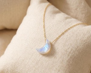 <b>Moonstone</b> Crescent <b>Pendant</b> Necklace Gold Silver Plated Chain Healing Crystal Protection Energy Stone Jewelry Gift - Product Image 4