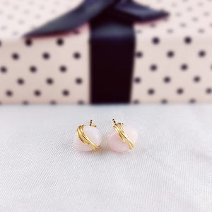 Pendientes Pequeños de Plata 925 con Ópalo Rosa |   Pendientes de Piedras Preciosas Lisas con Envoltura de Alambre Chapado en Oro para Mujer, Venta al por Mayor - Product Image 6