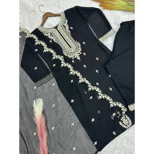 Conjunto de Traje de Dos Piezas y Dupatta Negro para Mujer HK con Bordado y Trabajo de Lentejuelas, Talla M - Product Image 3