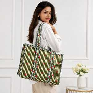 Bolso Tote de Lona con Paneles Florales Bohemios Elegantes, Bolso de Hombro para Mujer, Abierto, con Asas a Rayas, Gran Capacidad - Product Image 2