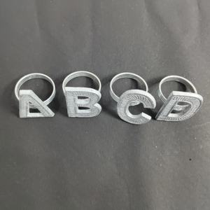 Anillos para Servilletas Personalizados con Letras del Alfabeto A B C D, Hebillas de Aluminio Texturizado Plateado para Decoración de Mesa de Boda y Eventos - Product Image 2