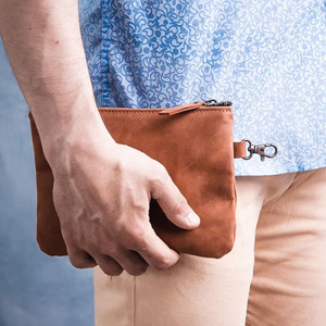 Bolsa de golf de cuero genuino de primera calidad con amplio espacio de almacenamiento y calidad artesanal de lujo a la venta a bajo precio. - Product Image 3