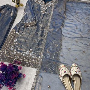 Conjunto de Kurta, Palazzo y Dupatta de Seda Azul Bordada para Mujer, Traje Tradicional Indio Pakistaní para Bodas, Fiestas y Diwali - Product Image 6