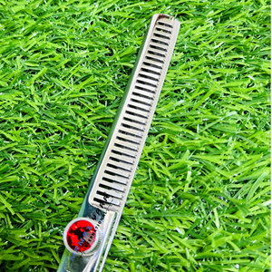 ชุดกรรไกรตัดผมเหล็กญี่ปุ่นคุณภาพพรีเมียม กรรไกรตัดผมแบบคลาสสิก และกรรไกรซอยผมแบบฟันเลื่อย สำหรับช่างตัดผมมืออาชีพ - Product Image 3