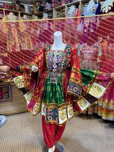 Robe afghane Kuchi pour femmes, robe brodée afghane, culture pachtoune, dernière collection 2026, vintage, faite à la main, traditionnelle, brodée - Product Image 4