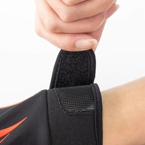 ถุงมือรับบอลอเมริกันฟุตบอลสำหรับเยาวชน ระบายอากาศได้ดี  ชุดกีฬา ถุงมือฟุตบอลพิมพ์ลายซิลิโคน สำหรับผู้ชาย - Product Image 4