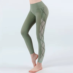 Pantalones de yoga elásticos de cintura alta a cuadros para mujer, talla grande, delgados, deportivos, para gimnasio, ideales para el verano. - Product Image 1