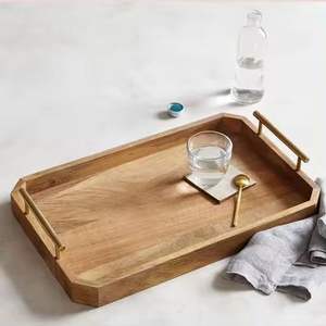 Plateau de service et de rangement en bois poli avec poignées pour thé, café, collations, petit-déjeuner – Plat de service tendance pour la maison et les cafés - Product Image 4