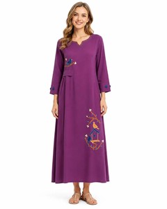 Vestido Largo Morado con Bordado, Manga Larga, Corte en A, Cuello en V, Cintura Natural, Estampado Étnico, Vestido Maxi para Bodas - Product Image 1