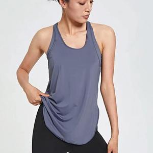 เสื้อกล้ามทรง Racerback สีเทาสำหรับผู้หญิง ผ้าถักเนื้อแน่น ระบายอากาศได้ดี สไตล์สปอร์ต ความยาวปกติ ผลิตจากผ้าสแปนเด็กซ์และโพลีเอสเตอร์ - Product Image 4