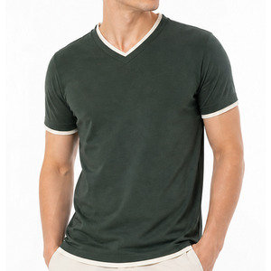 T-shirt à manches courtes pour hommes, vert foncé, col en V, bordure contrastée, manches à revers, chemise décontractée à manches courtes - Product Image 1