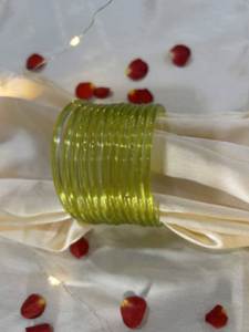 Ensemble de bracelets en verre transparent multicolores légers et empilables pour femmes, bijoux ethniques traditionnels pour un usage quotidien - Product Image 4