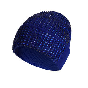 Gorro Unisex con Pedrería, Gorro de Punto Acanalado Brillante para Invierno, con Tela Suave y Elástica para un Estilo Casual - Product Image 2
