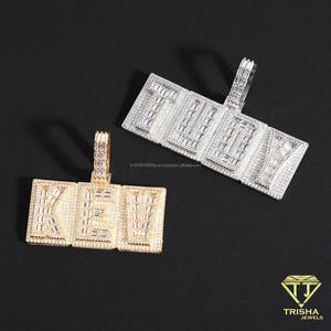 Collier pendentif lettre « KEV » en diamant de laboratoire avec chaîne cubaine glacée et aspect de pierre haute brillance pour un look haut de gamme - Product Image 6