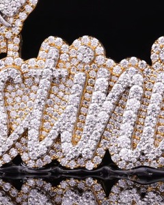 จี้รูปสุนัขแบบ Iced Out ประดับด้วยเพชรโมอิสซาไนต์ทรงกลม ชุบทอง 18K ดีไซน์หรูหรา จี้แบบสองสีสไตล์แร็ปเปอร์สุดหรู - Product Image 5