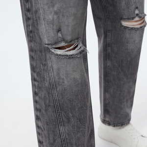 Ensemble en jean pour femme : veste à manches longues effet usé et jean baggy, survêtement en jean boutonné pour femme - Product Image 4