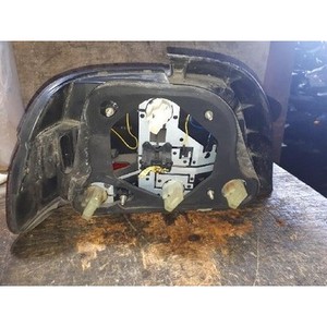 Feu arrière droit d'occasion pour BMW Série 5 - Product Image 4