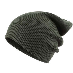 Bonnet en tricot streetwear personnalisé en gros avec tricot torsadé et broderie de logo pour les marques streetwear américaines, collection automne. - Product Image 2