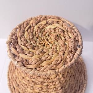 Corbeille à fruits sur piétement en jacinthe d'eau naturelle du Vietnam, écologique, faite à la main, qualité commerciale, style vintage rustique, bol centre de table - Product Image 6