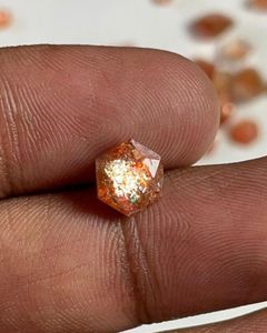 Pierre précieuse naturelle de pierre de soleil à facettes, multi-couches, orange fantaisie, taillée en forme de flocon, pour la fabrication de bijoux - Product Image 1
