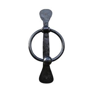 En gros, sonnette de porte en fer forgé artisanal, anneau de tirage en métal noir martelé vintage pour portail extérieur et porte d'entrée - Product Image 3