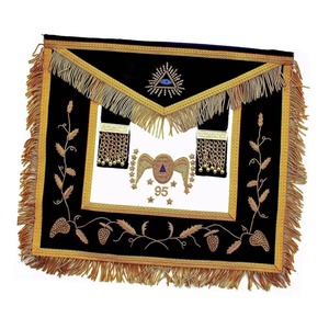 Tablier maçonnique ethnique du Rite écossais du 95e degré en velours violet avec franges en fil de soie doré et logo personnalisé, livraison dans le monde entier - Product Image 1